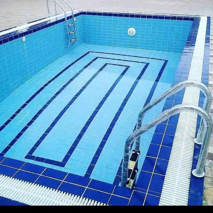 Pool finished with Chinese tiles