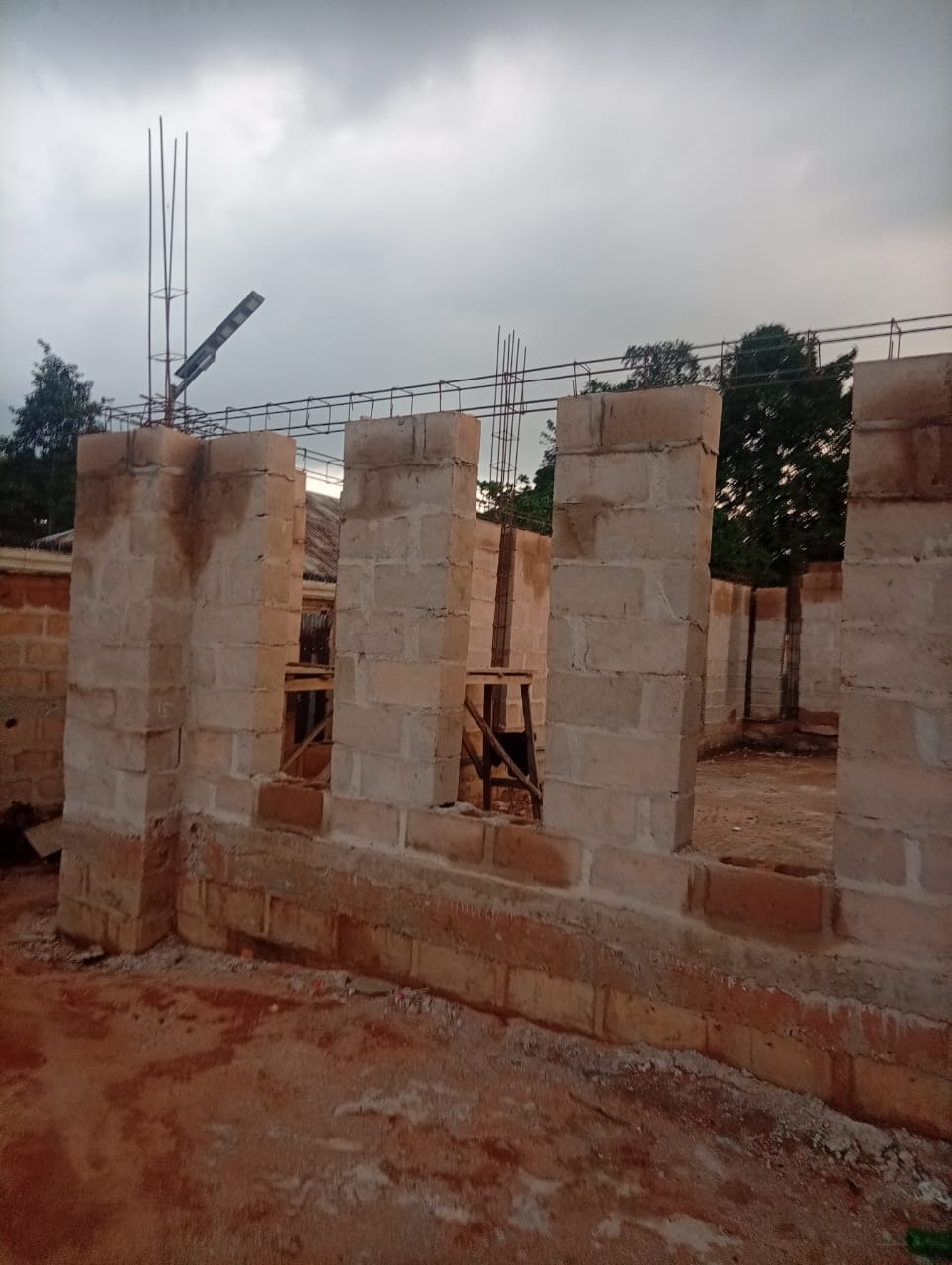 5-bedroom duplex under construction, close-up of pillars and walls